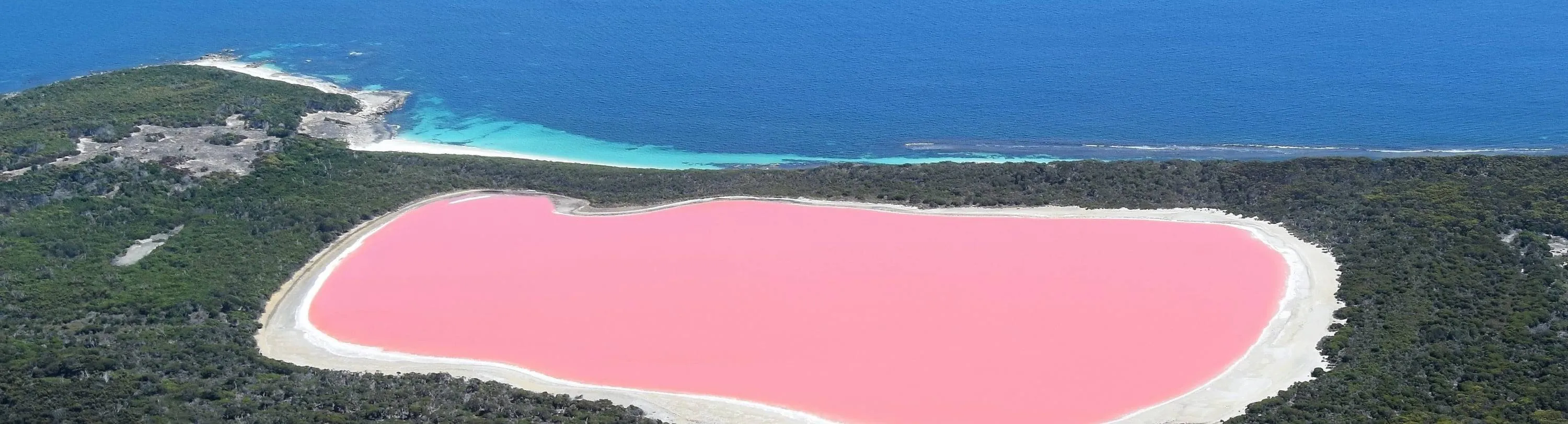 Imekaunis roosa järv Hillier (ja maailma suuruselt teine laevavrakk, millele sukelduda) - ReisiGuru.ee