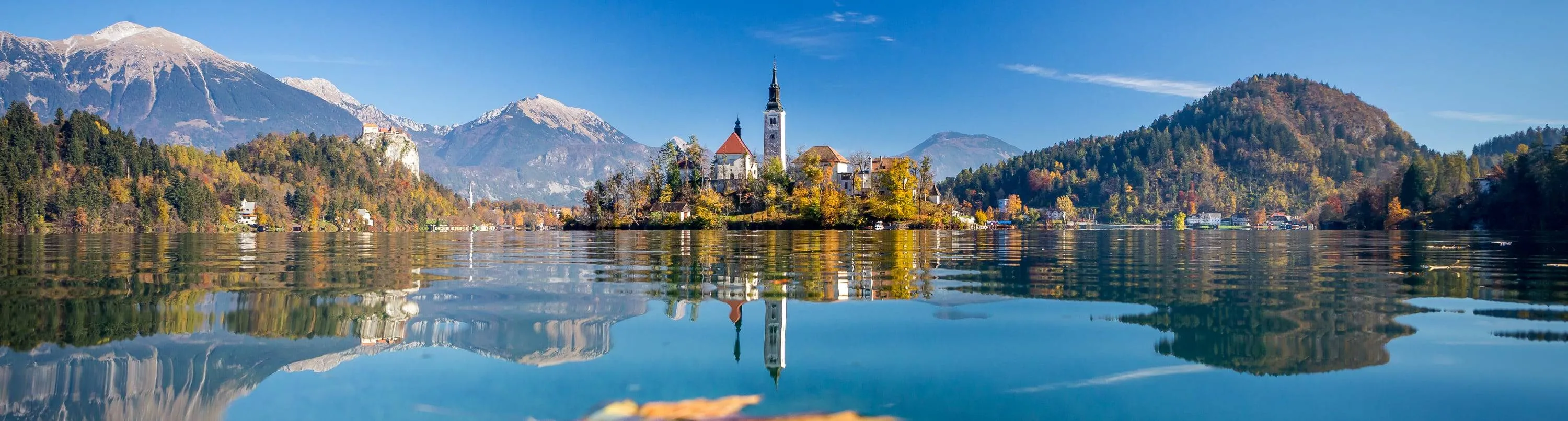 Maaliline Bledi järv Sloveenias - ReisiGuru.ee